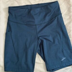 Brooks Spark 8" Short Tight in HEATHER OCEAN DRIVE blue size medium